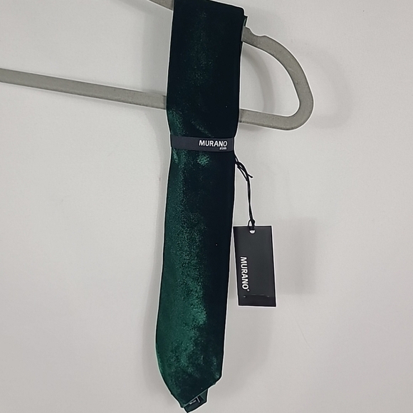 NEW Murano Slim Men's Green Velvet Tie 55" NWT - Picture 1 of 5
